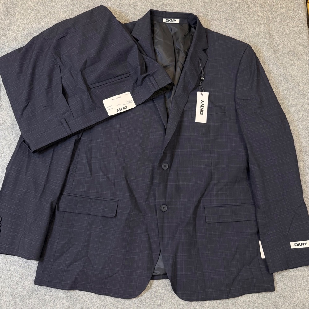 DKNY Duran Mens 2 Piece Suit 50R 44W Navy Blue Plaid Modern Fit DNUR217W0356